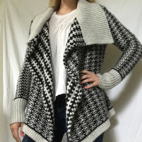 LOFT Sweaters - Loft chunky knit open front cardigan sweater